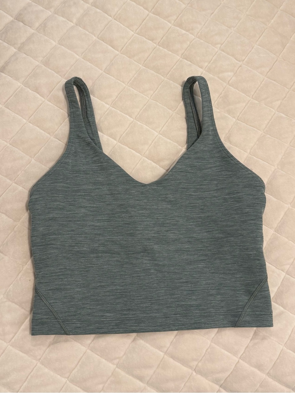 Lululemon Light Green Seamless V-Neck Sports Bralette